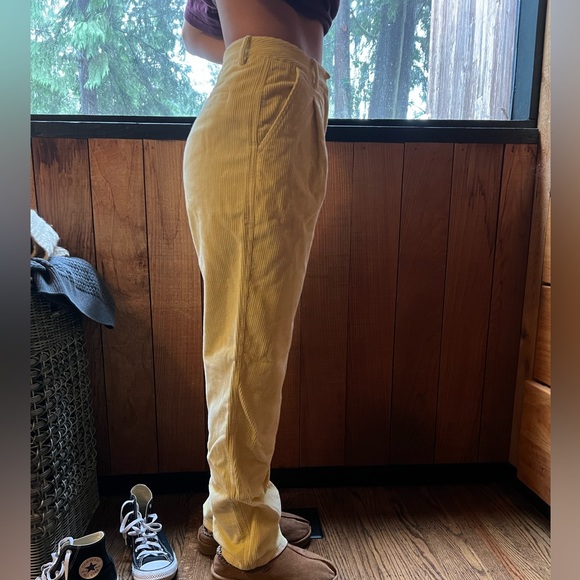 Yellow Wilfred free corduroy pants - Picture 3 of 4